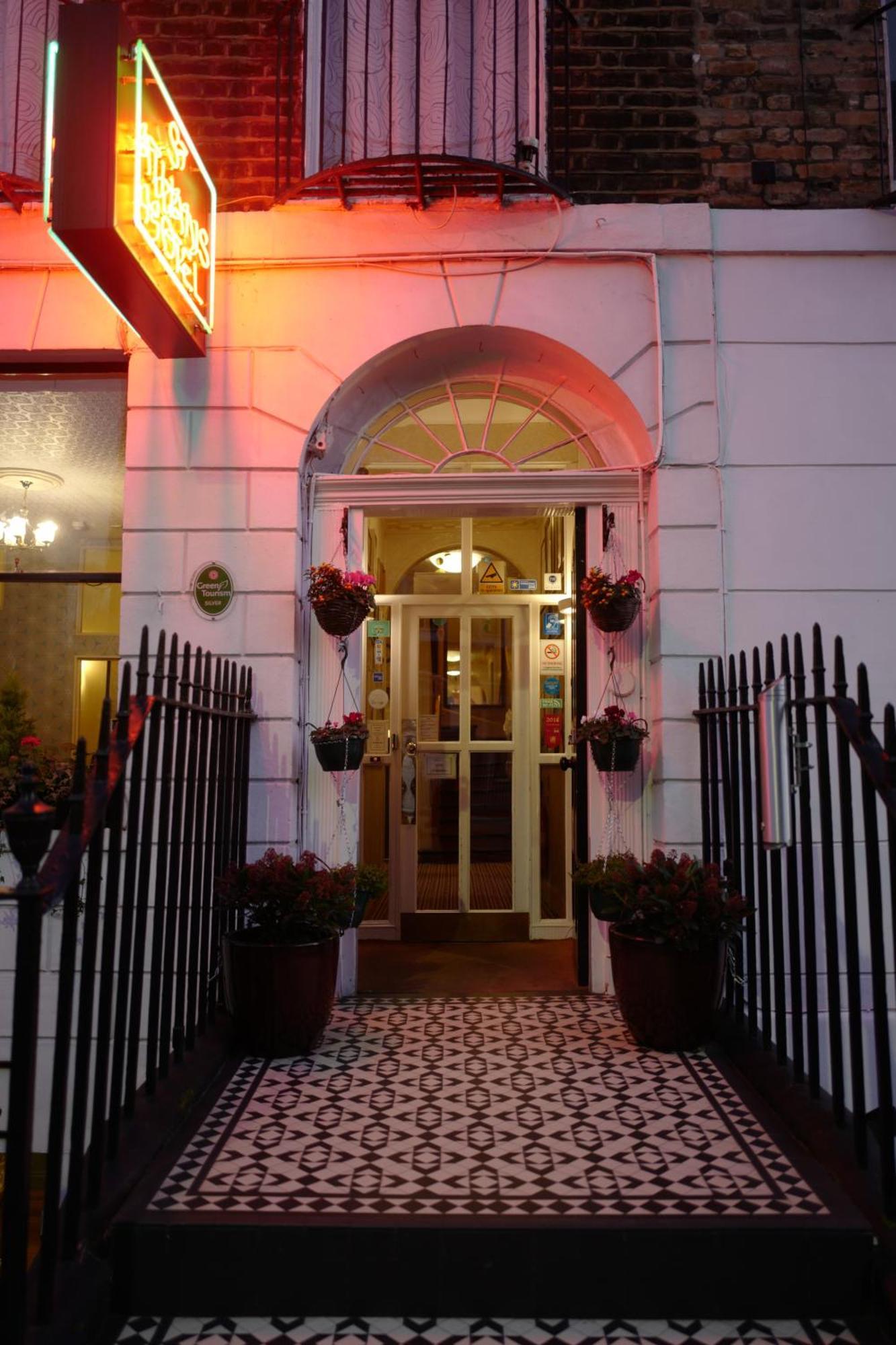 St Athans Hotel Londra